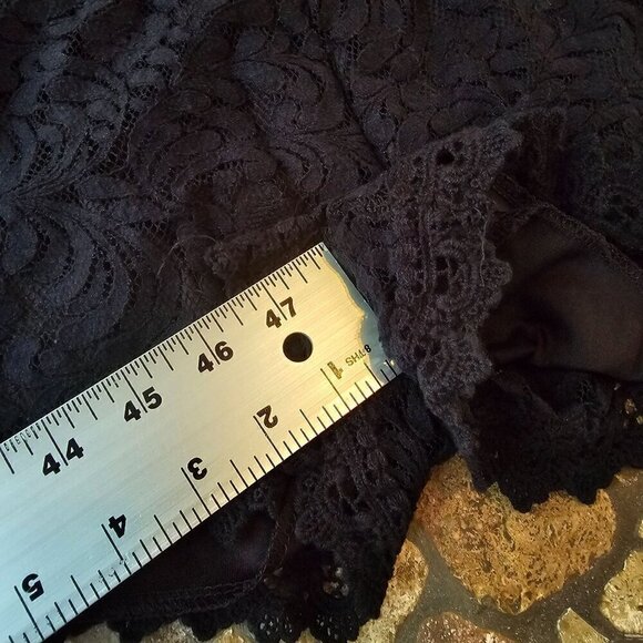 Papaya Black Lace Mini Shorts with Elastic Waistband, Size Medium - Picture 9 of 9